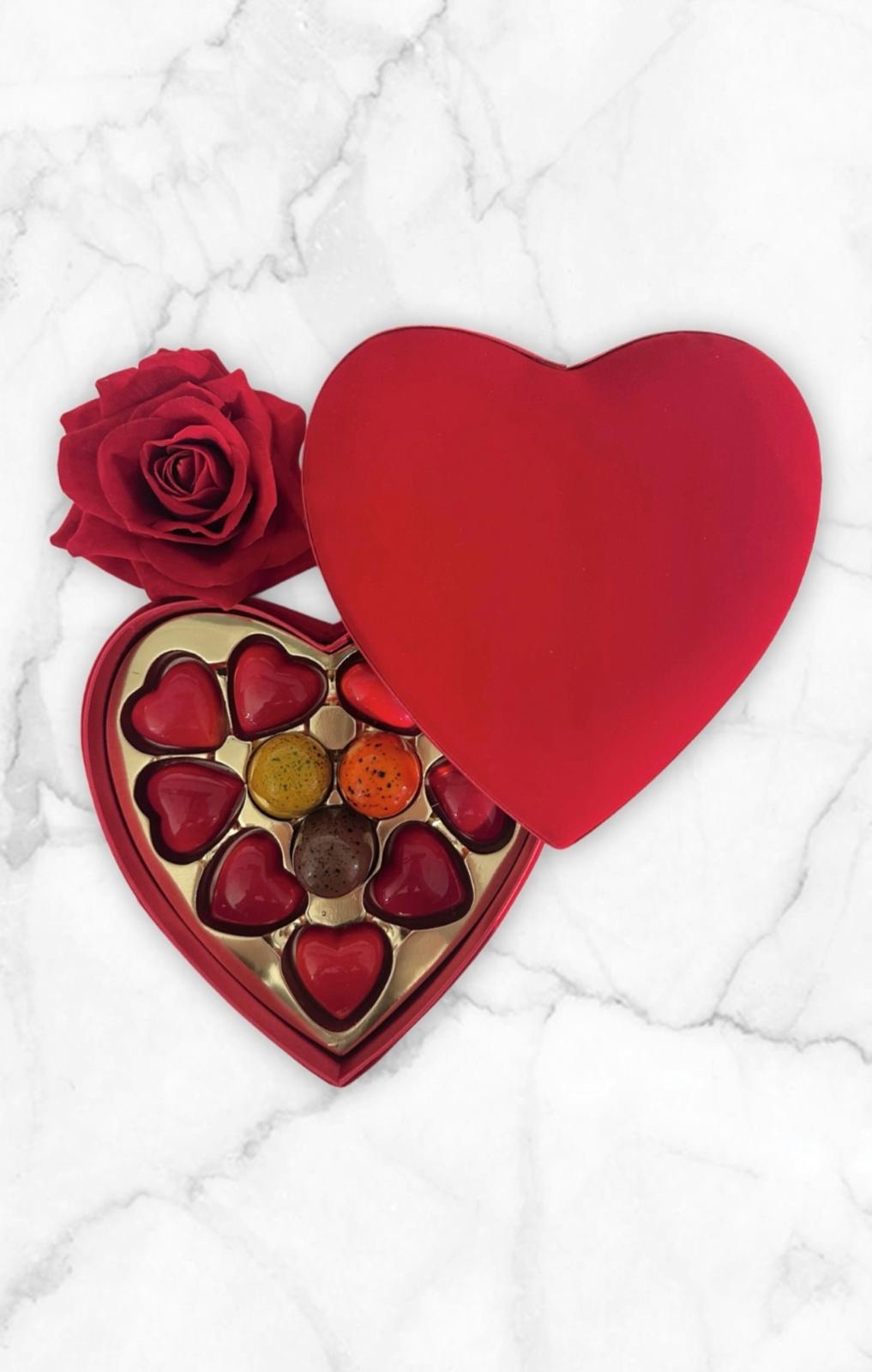 Cuore di velluto (scatola di cioccolatini artigianali)