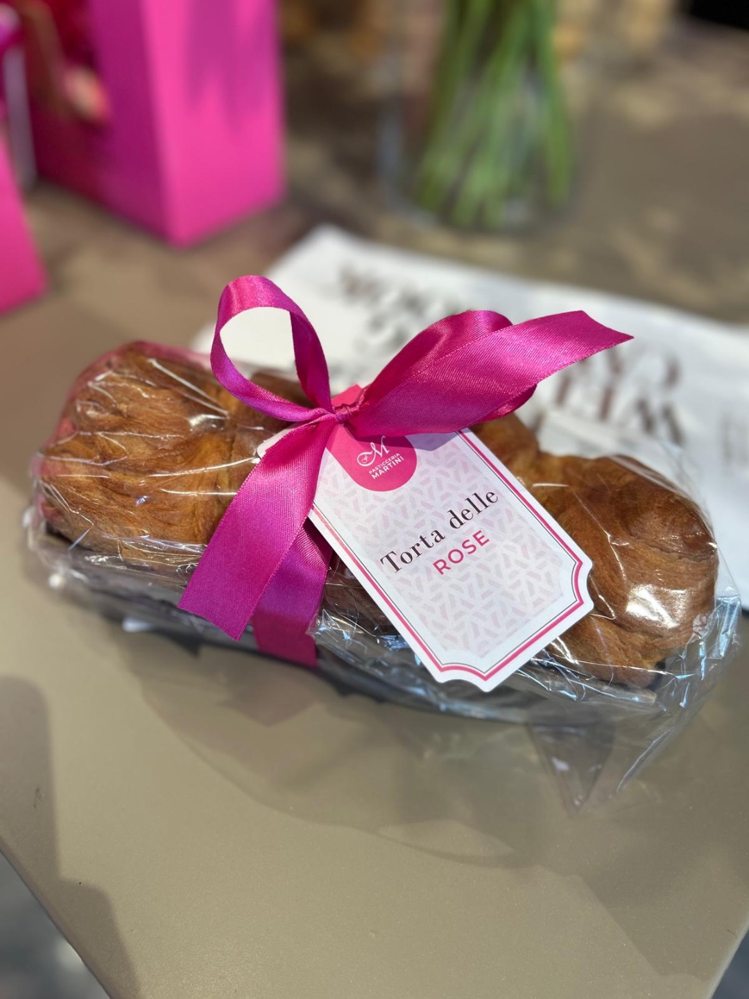 TORTA ROSE TRONCHETTO